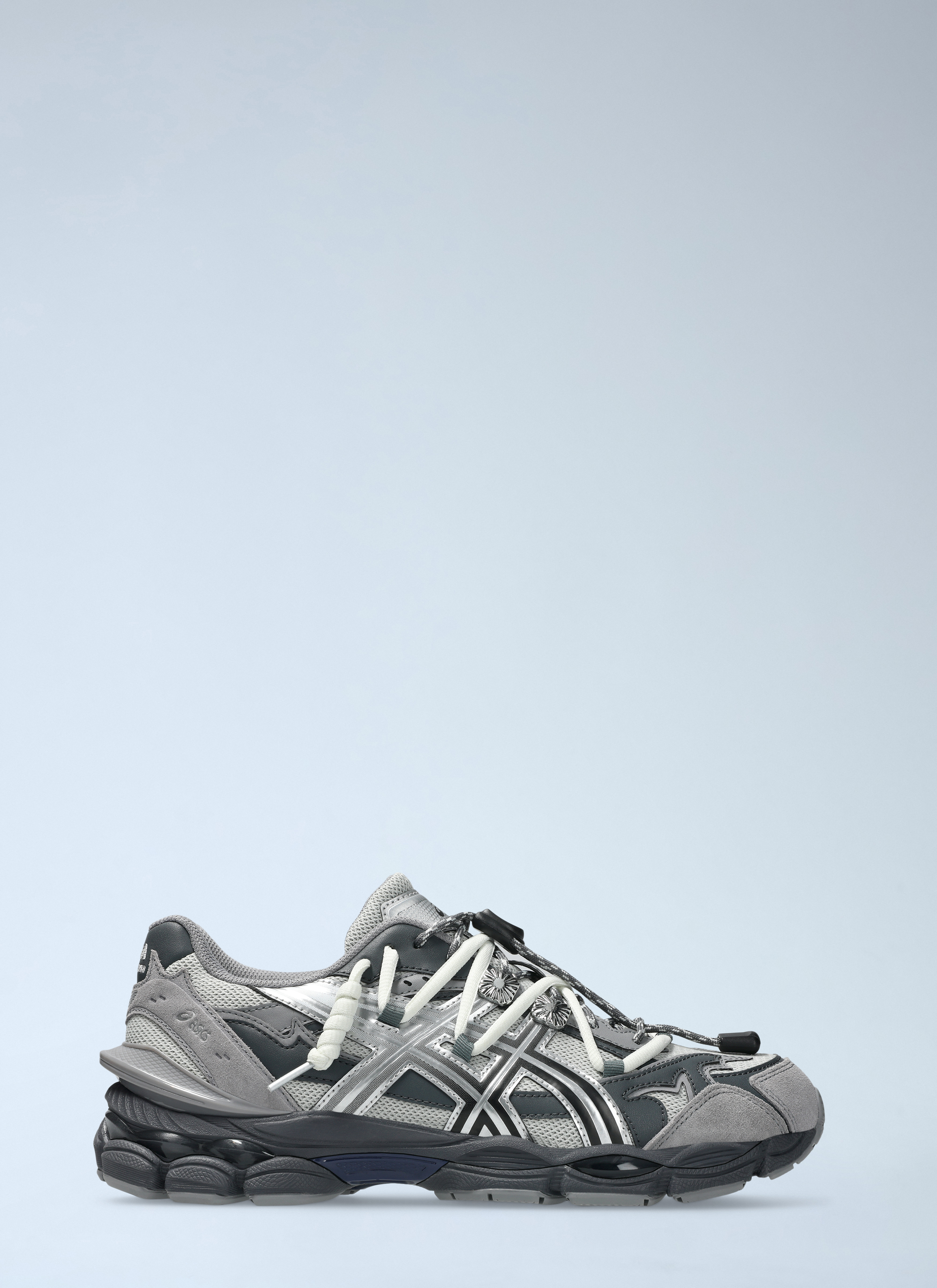 Asics x TOGA ARCHIVES Gel-Cumulus 16 Sneakers in Grey | LN-CC®