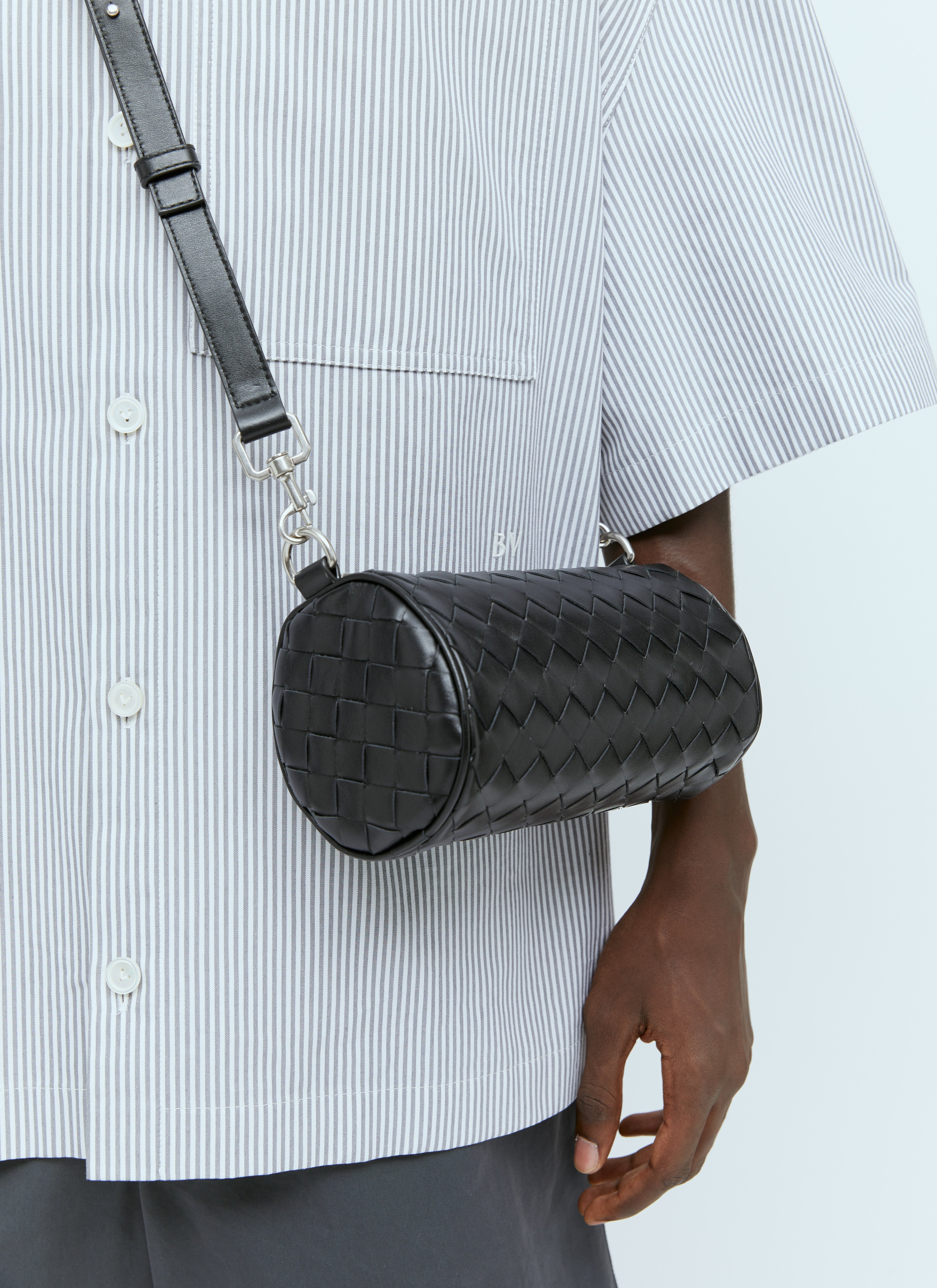 【関税込】BOTTEGA VENETA BARREL MINI CROSSBODY BAG 関税込】BOTTEGA VENETA BARREL MINI CROSSBODY BAG (BOTTEGA