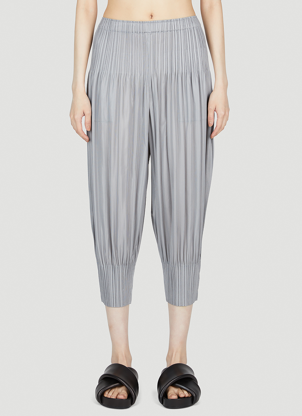 爆買い！ Pleats Please Issey Miyake レディース Pleated Pants の Grey パンツ
