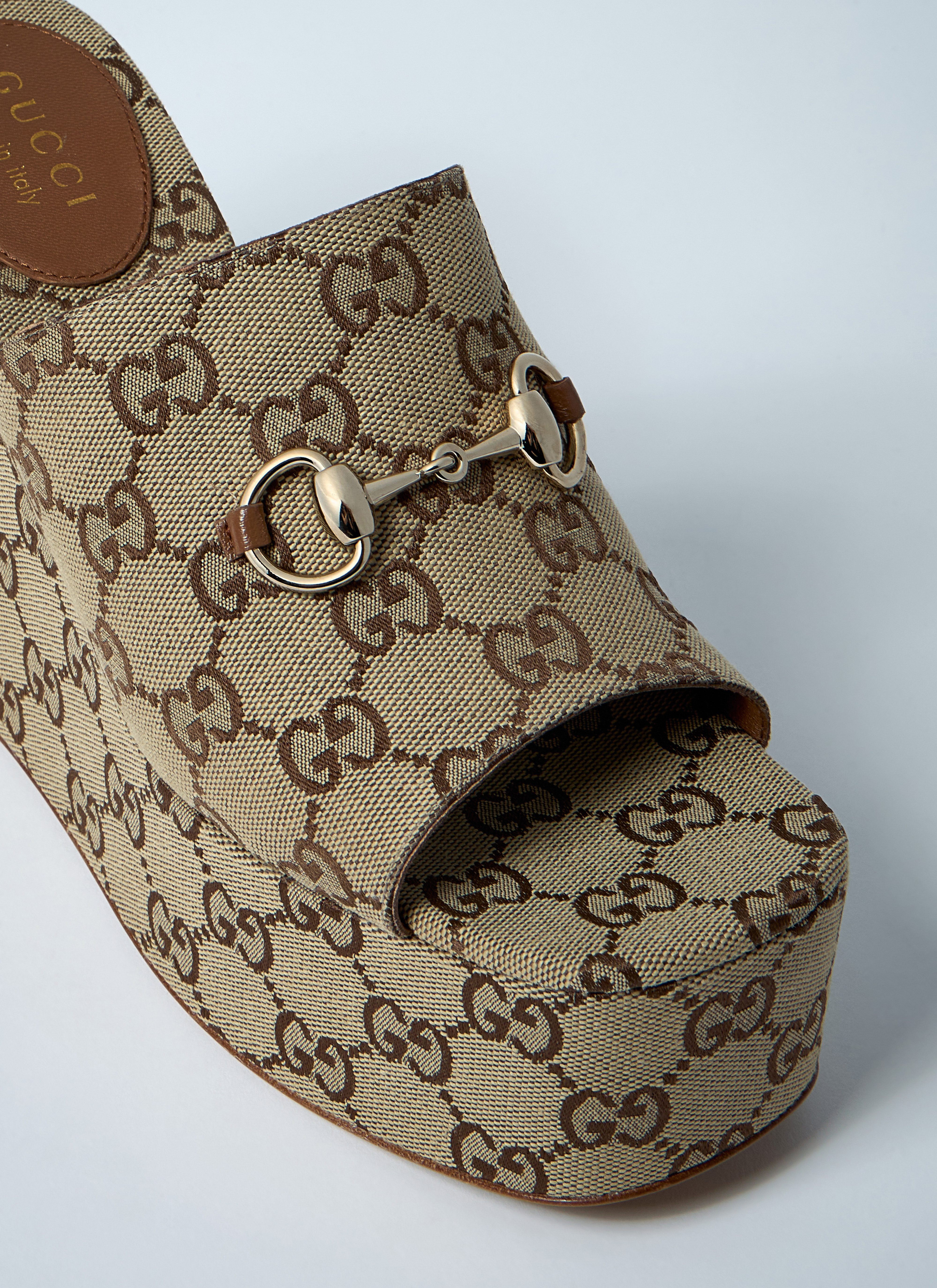 Womens wedge sandal with horsebit — Camel ebony/sundial — foto 3