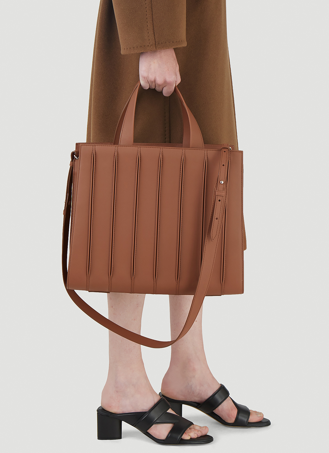 Max Mara Women's Whitney Medium Tote Bag in Brown | LN-CC