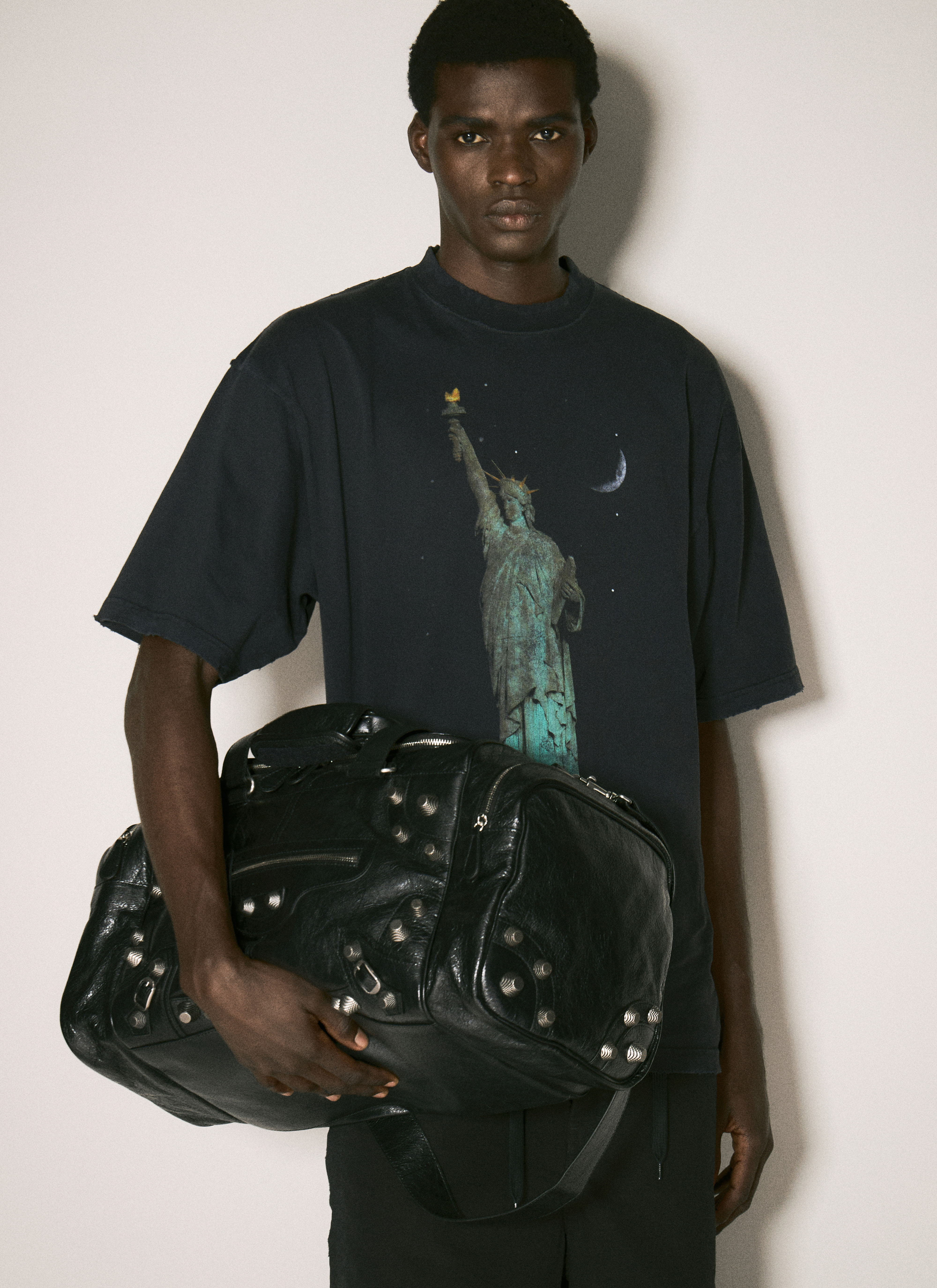 Balenciaga Men's' Le Cagole Duffle Bag in Black | LN-CC®
