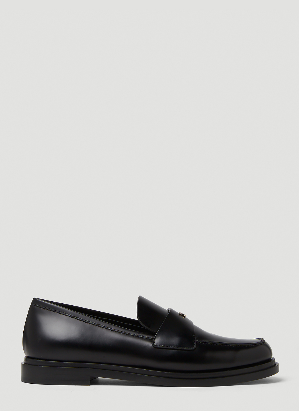 【関税＆送料込み】Max Mara Mclassic20S - Monogram Leather Max Mara Monogram Logo Plaque Loafers in Black | LN-CC