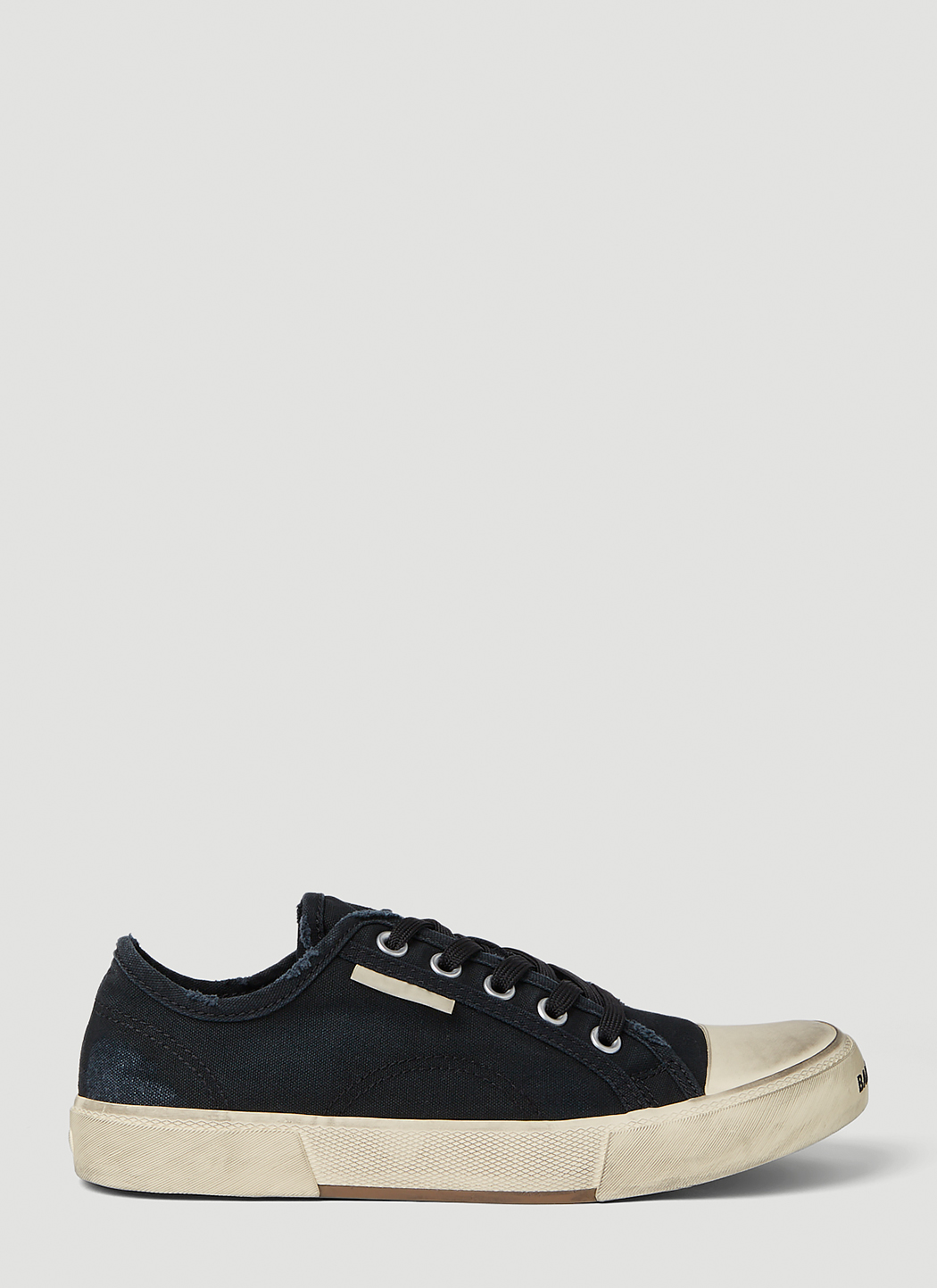 Paris Low Top Sneakers