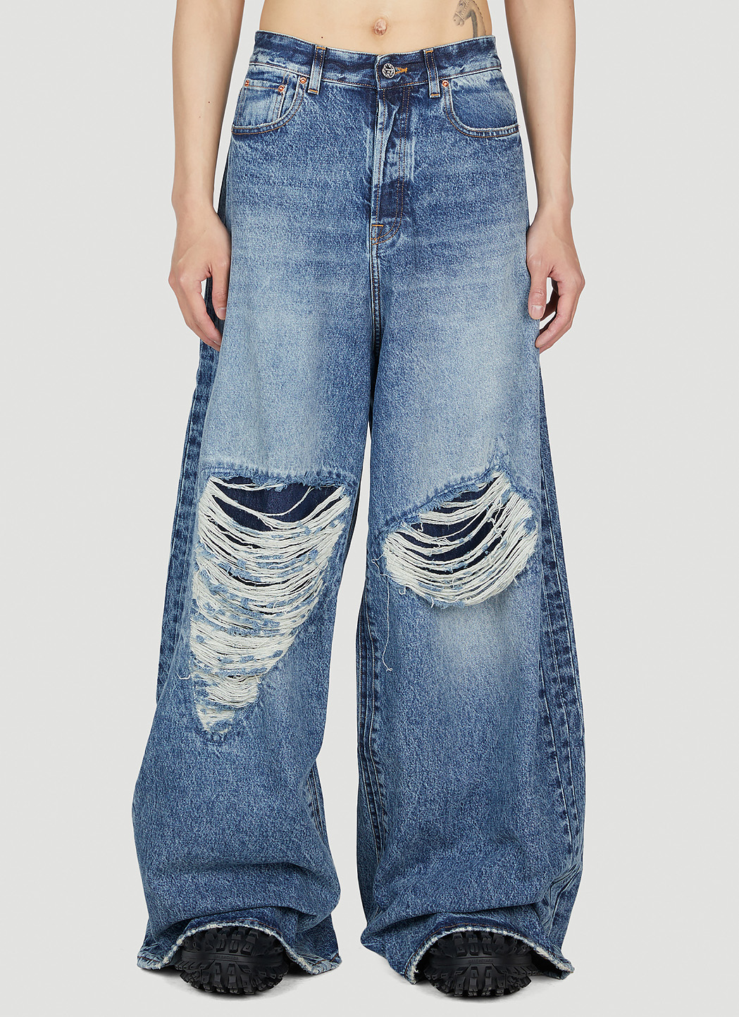 Distressed Baggy Jeans