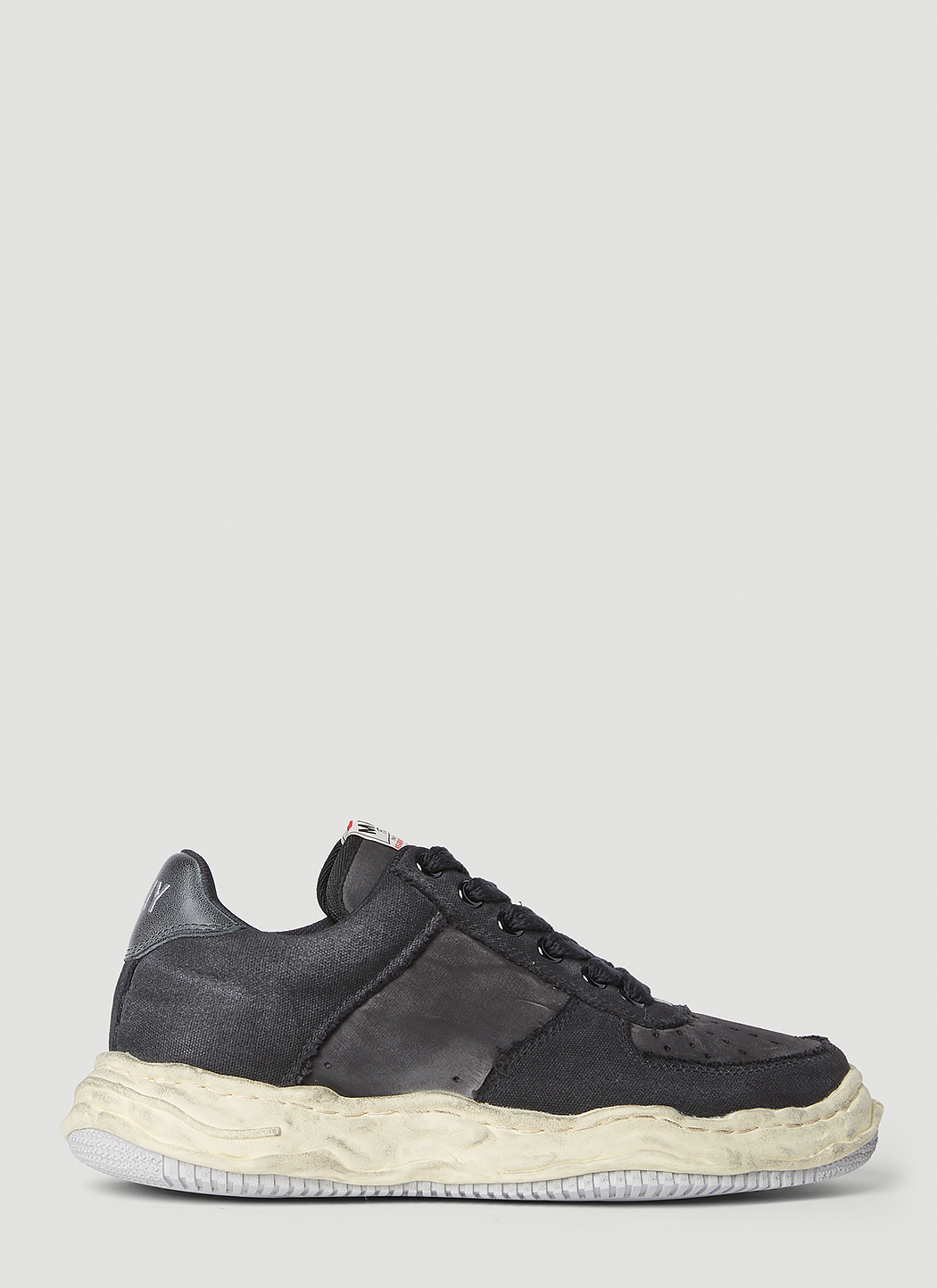Wayne Sneakers