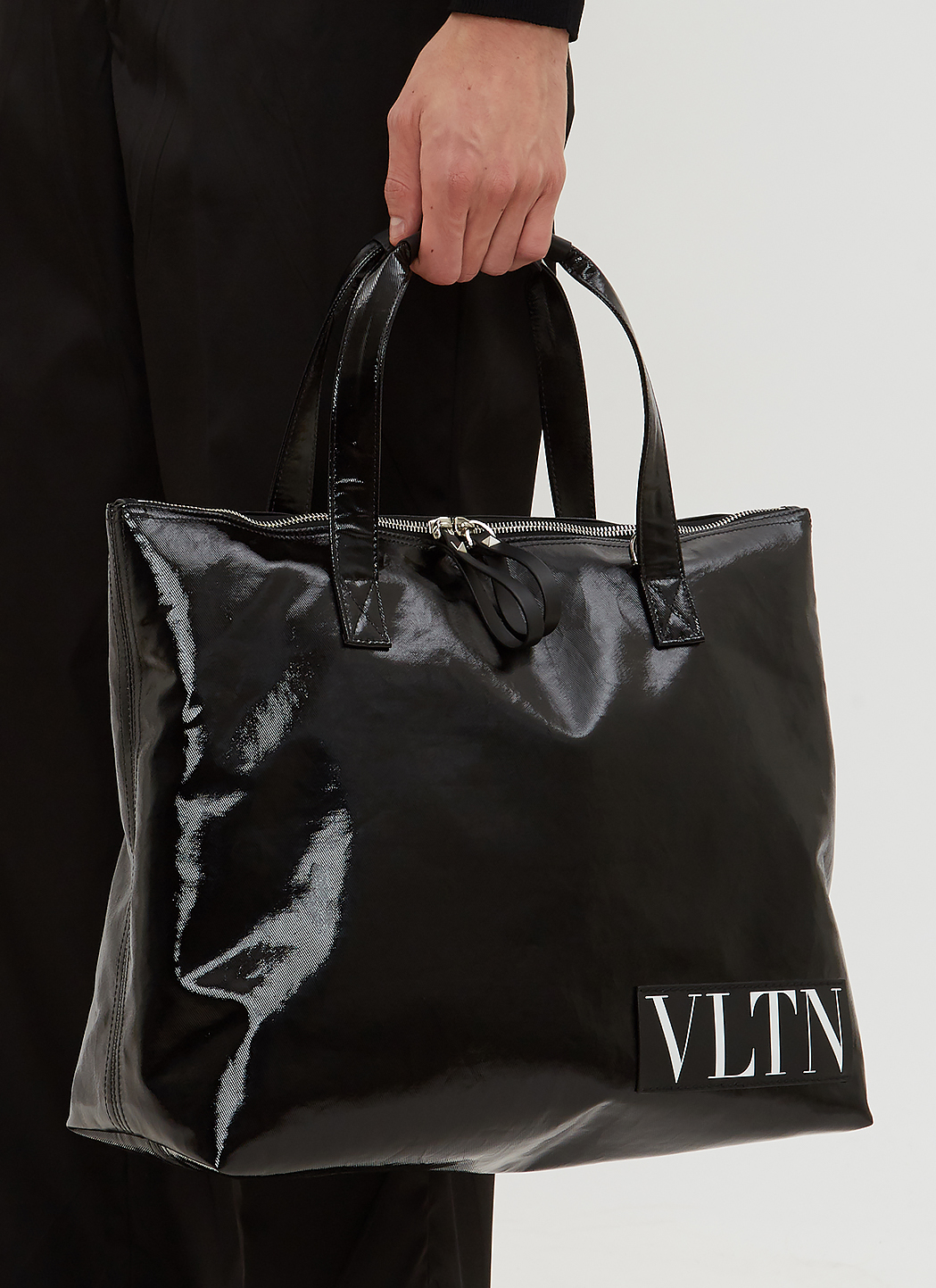 vltn tote