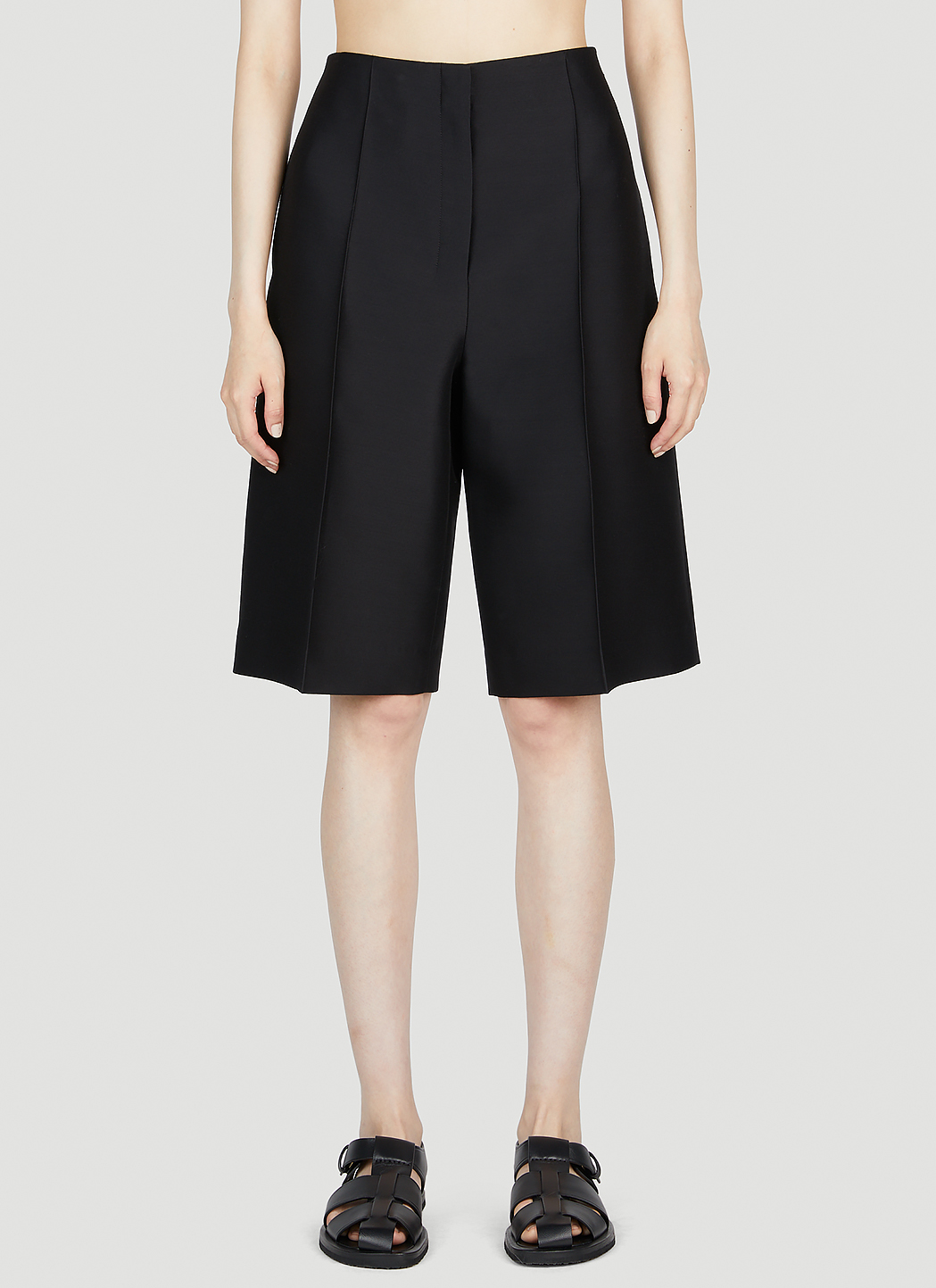 ショートパンツ THE ROW Women Shorts  Burmudas 7365W2571BLK Black Eco Anya Mid-Rise Jogger Shorts | GUESS Factory