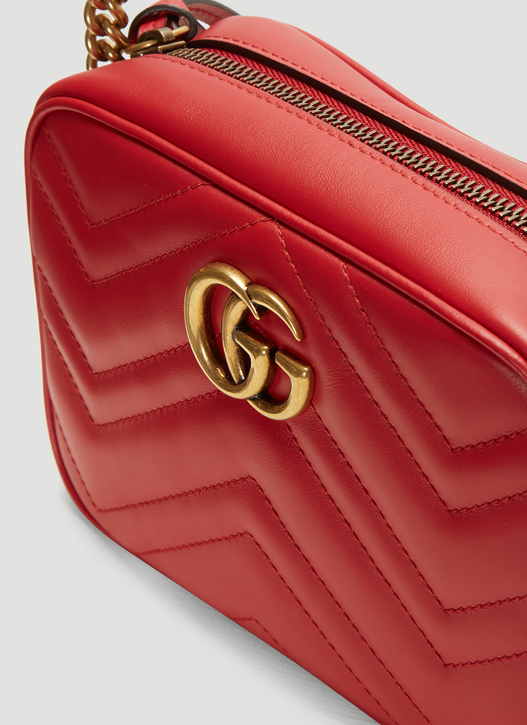 red gucci camera bag