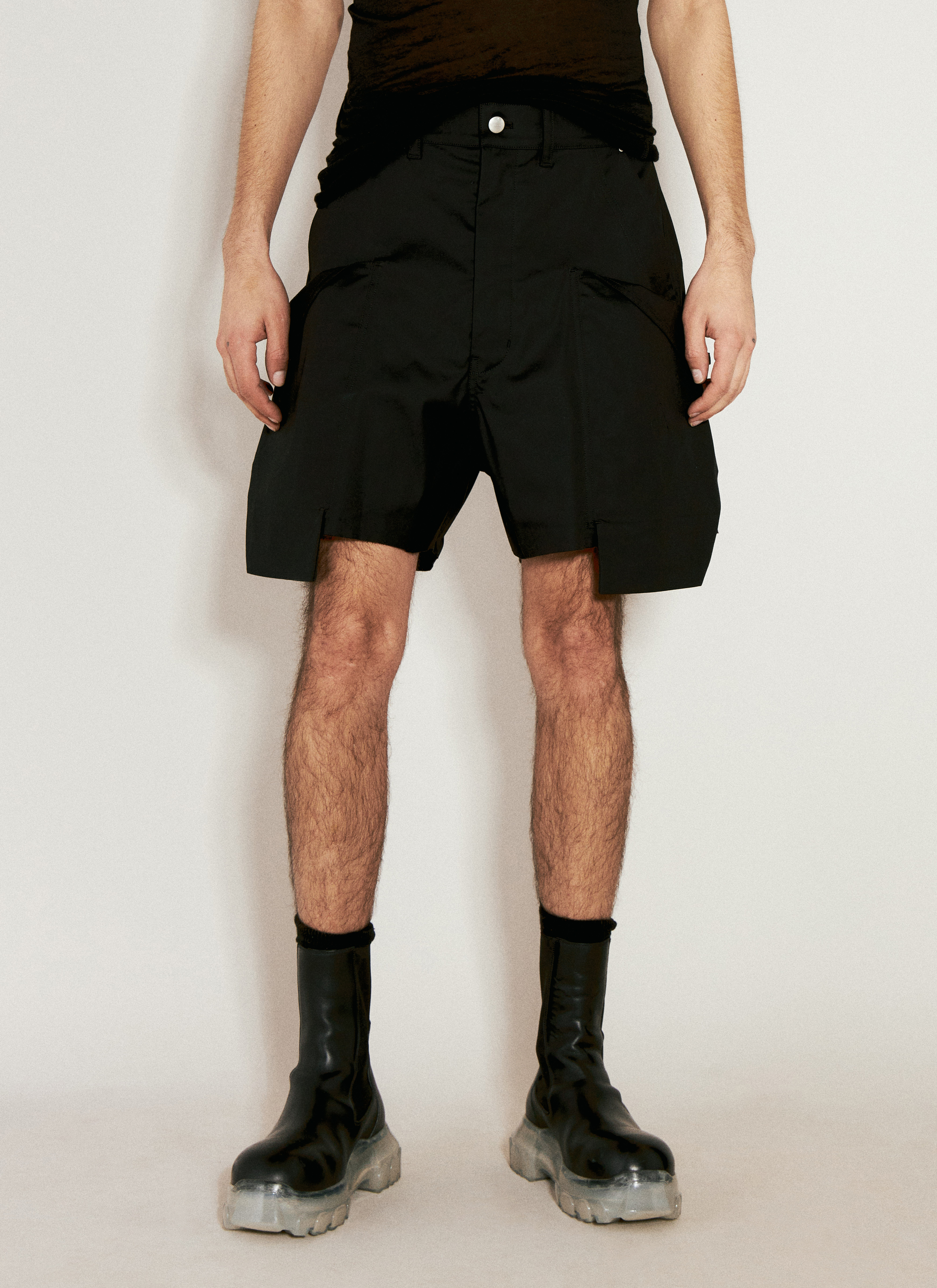Rick Owens Men's' Stefan Cargo Shorts in Black | LN-CC®