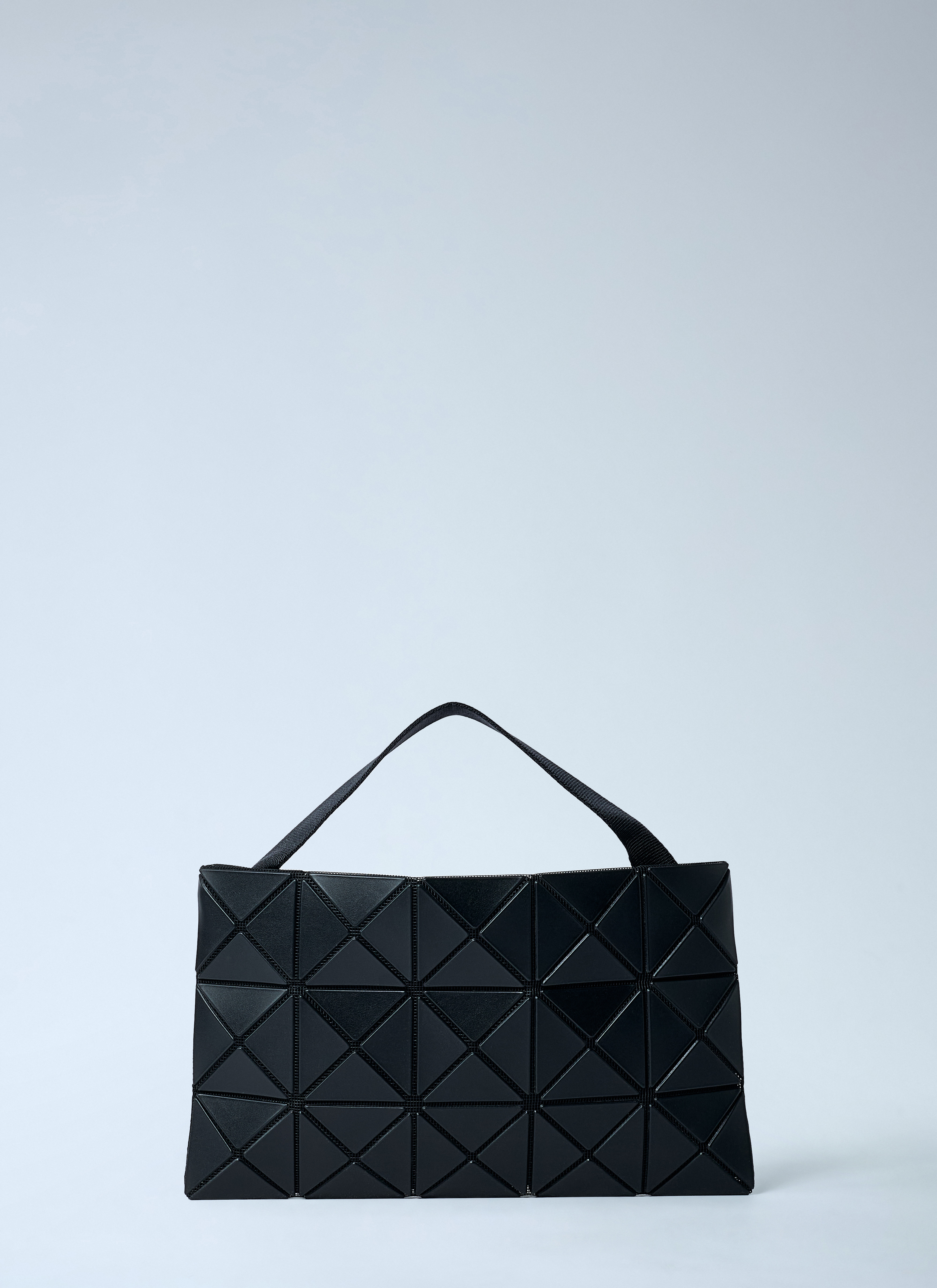 Bao Bao Issey Miyake Lucent Handbag en Black pour homme | LN-CC®