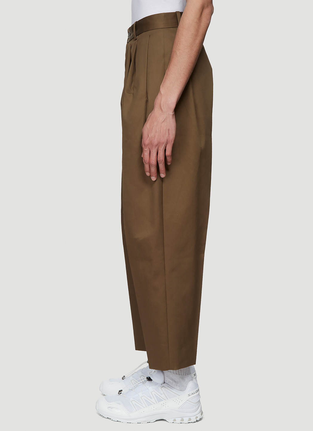 Hed Mayner Pleated Cropped Pants in Khaki LNCC