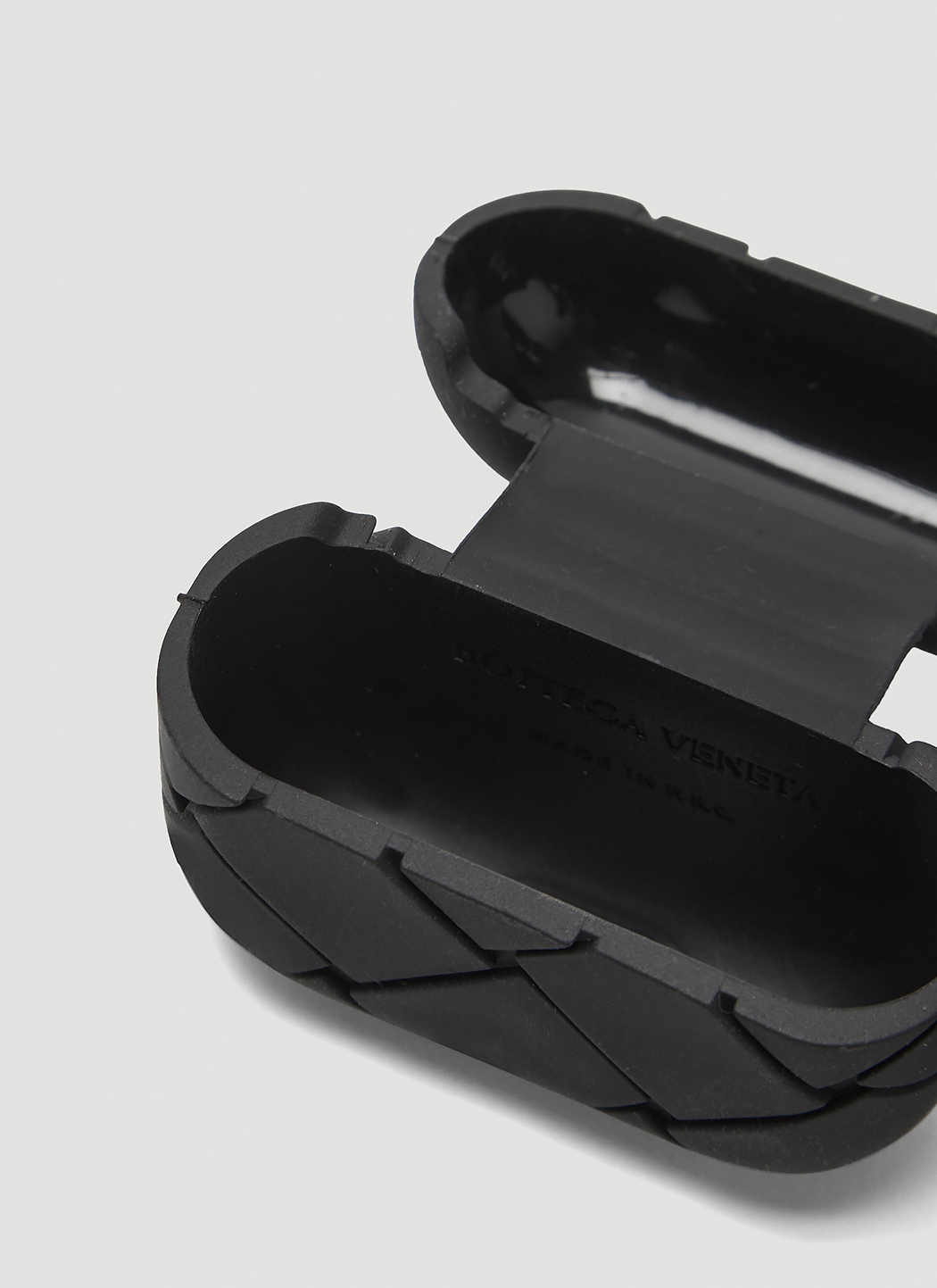 bottega veneta airpods pro case