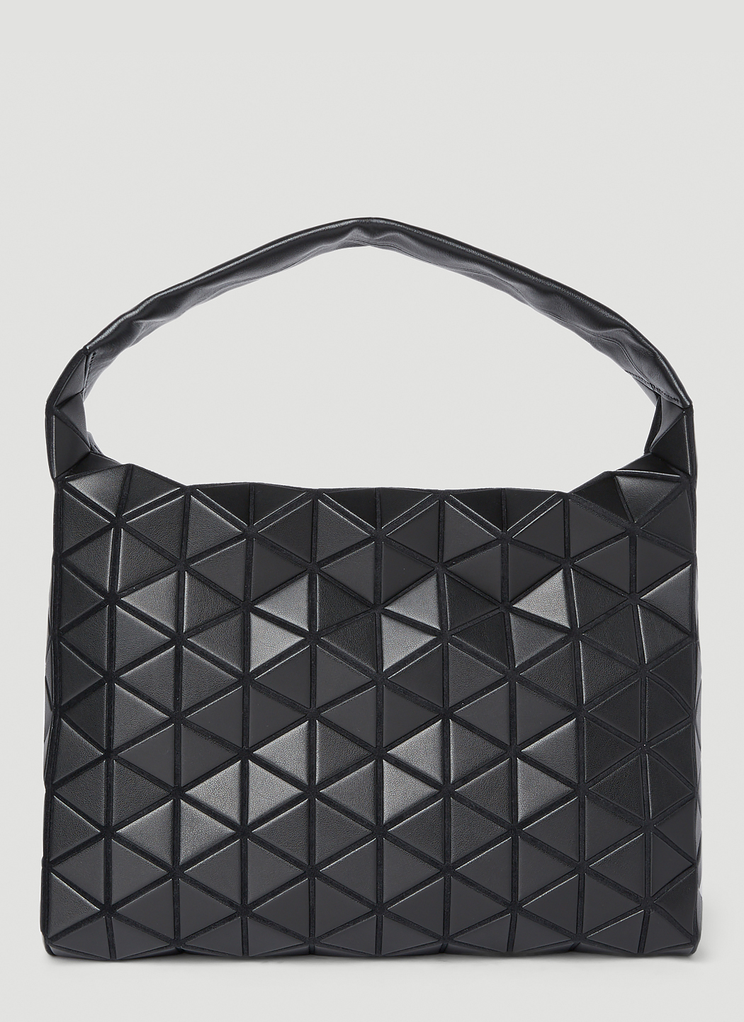 BAO BAO ISSEY MIYAKE 黒 バッグ Bao Bao Issey Miyake Oval Shoulder Bag in Black | LN-CC