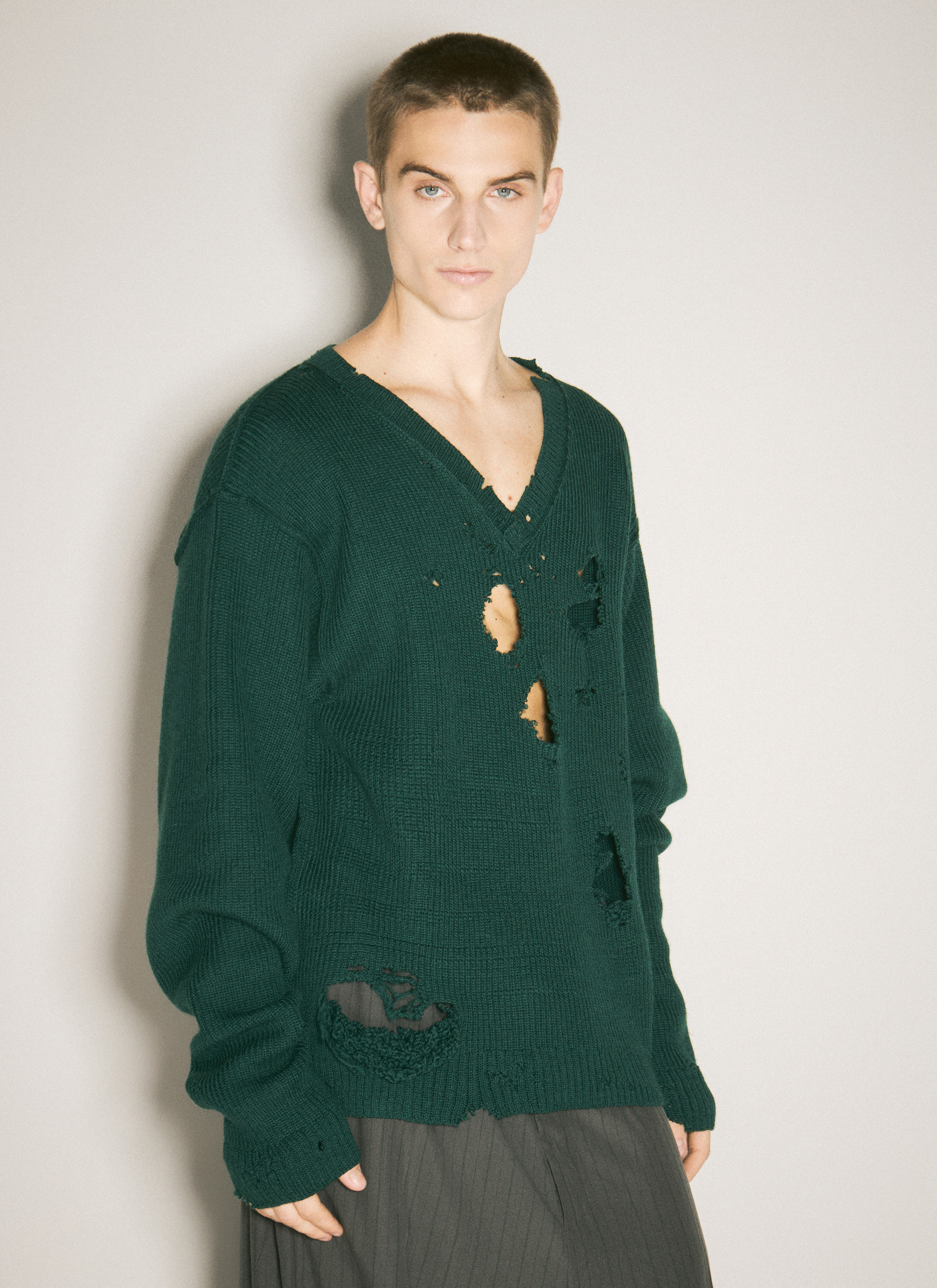 『美品』Vetements（ヴェトモン）のデストロイドセーター（グリーン）　M vet0158010_grn_00.jpg