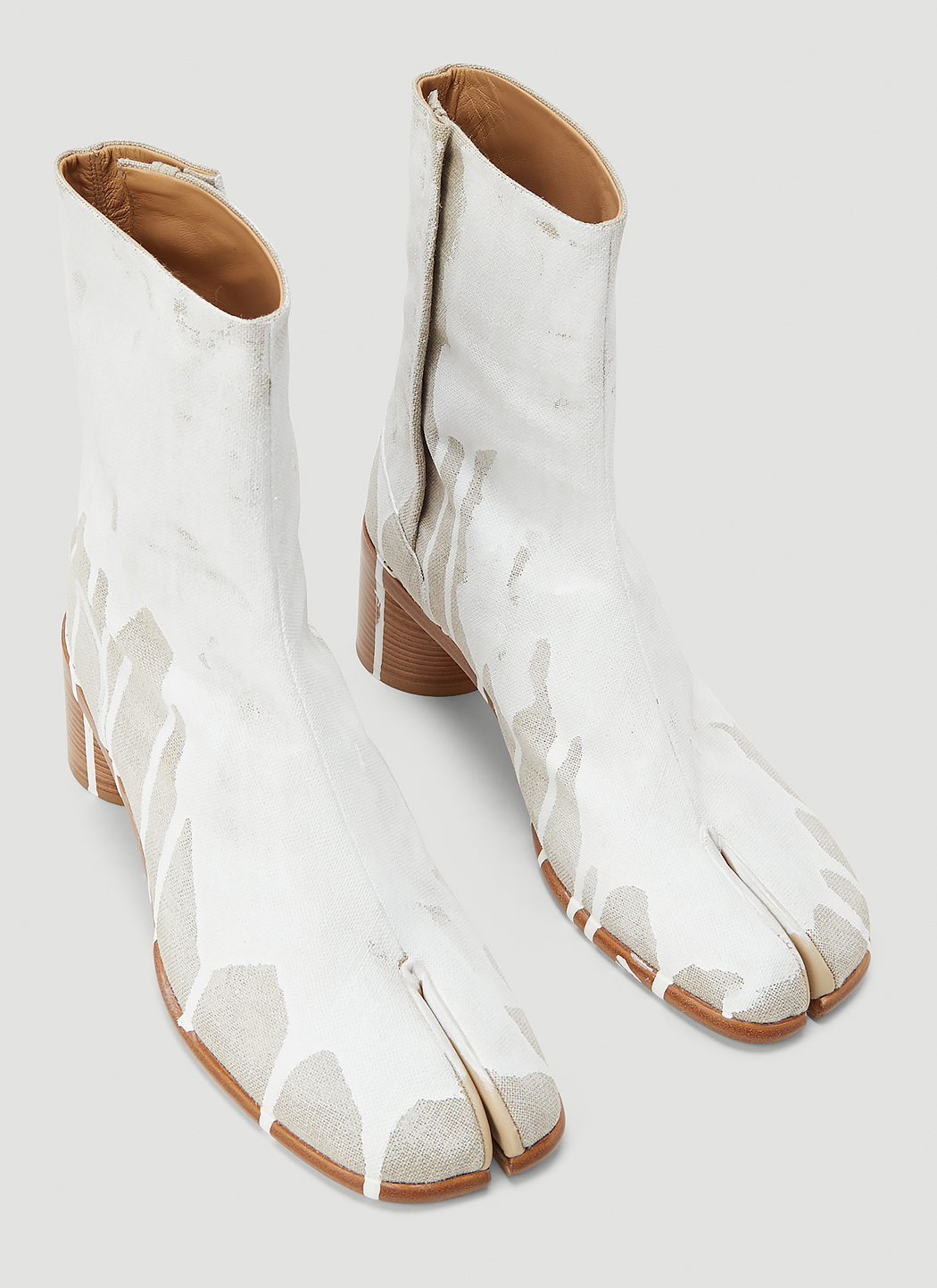 Maison Margiela Men's Tabi Paint Splatter Boots in White | LN-CC