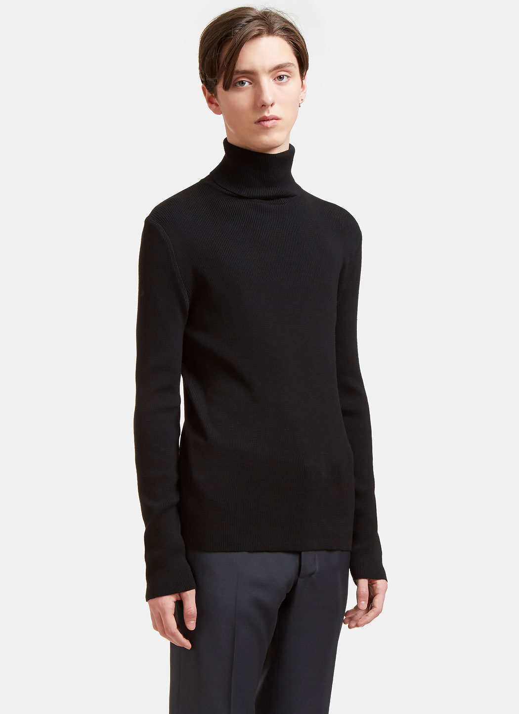 Wool-Blend Fine-Knit Turtleneck Sweater