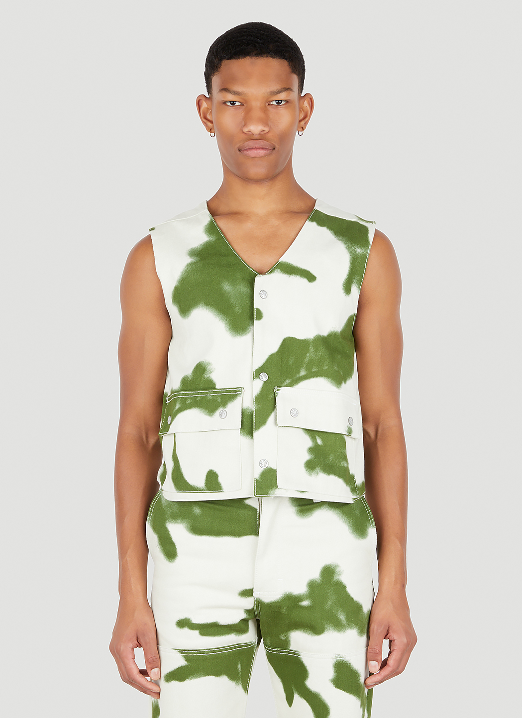 Spray Camo Sleeveless Jacket