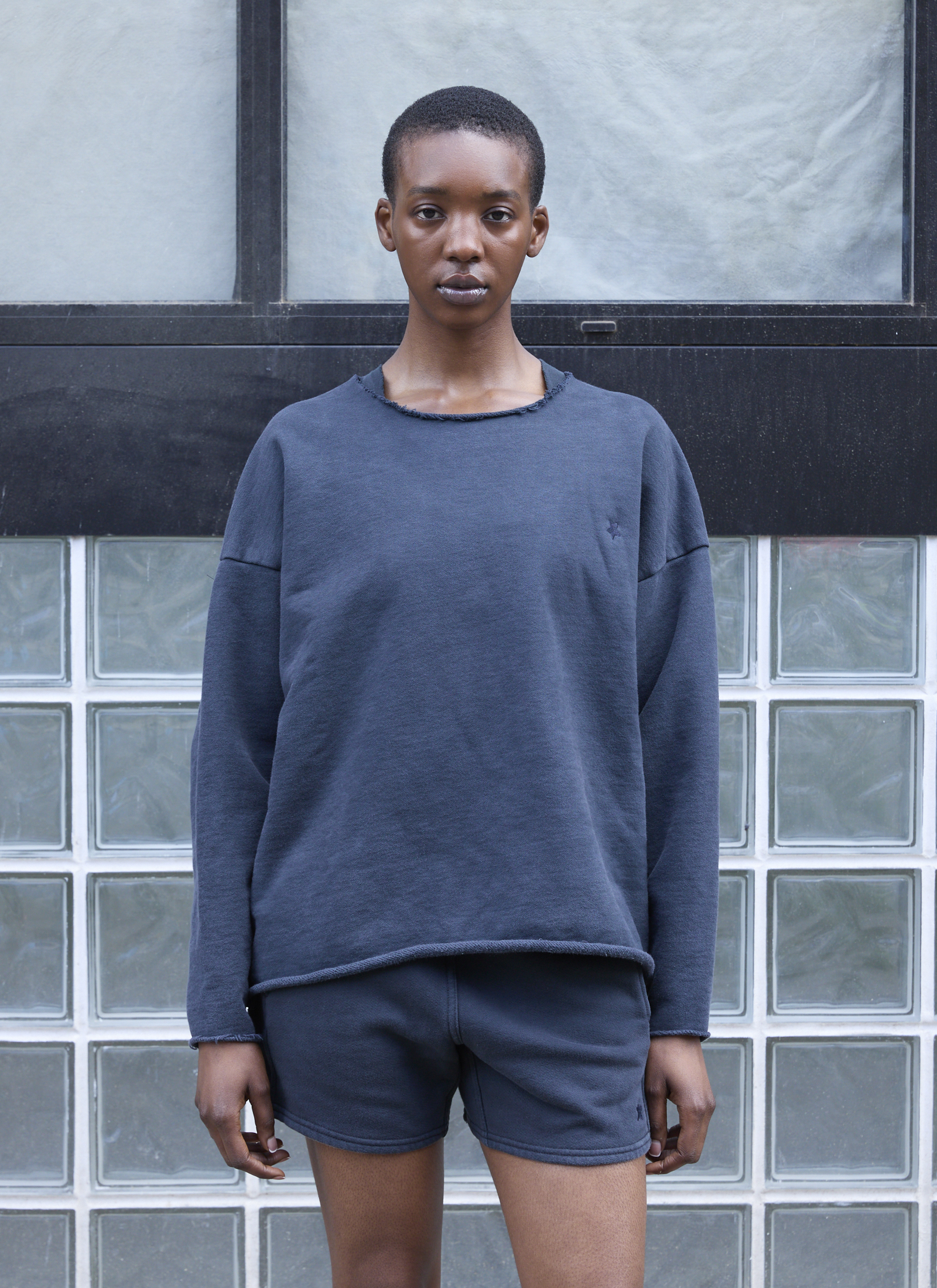 GREG ROSS Women's' Raw Cut Crewneck Sweatshirt in Black | LN-CC®