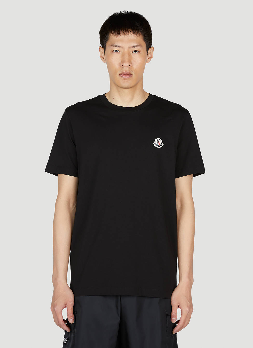 MONCLER Tシャツ Moncler Champsラグビーボールパッチ Moncler Men's Champs Logo-Patch T-Shirt - Bergdorf Goodman