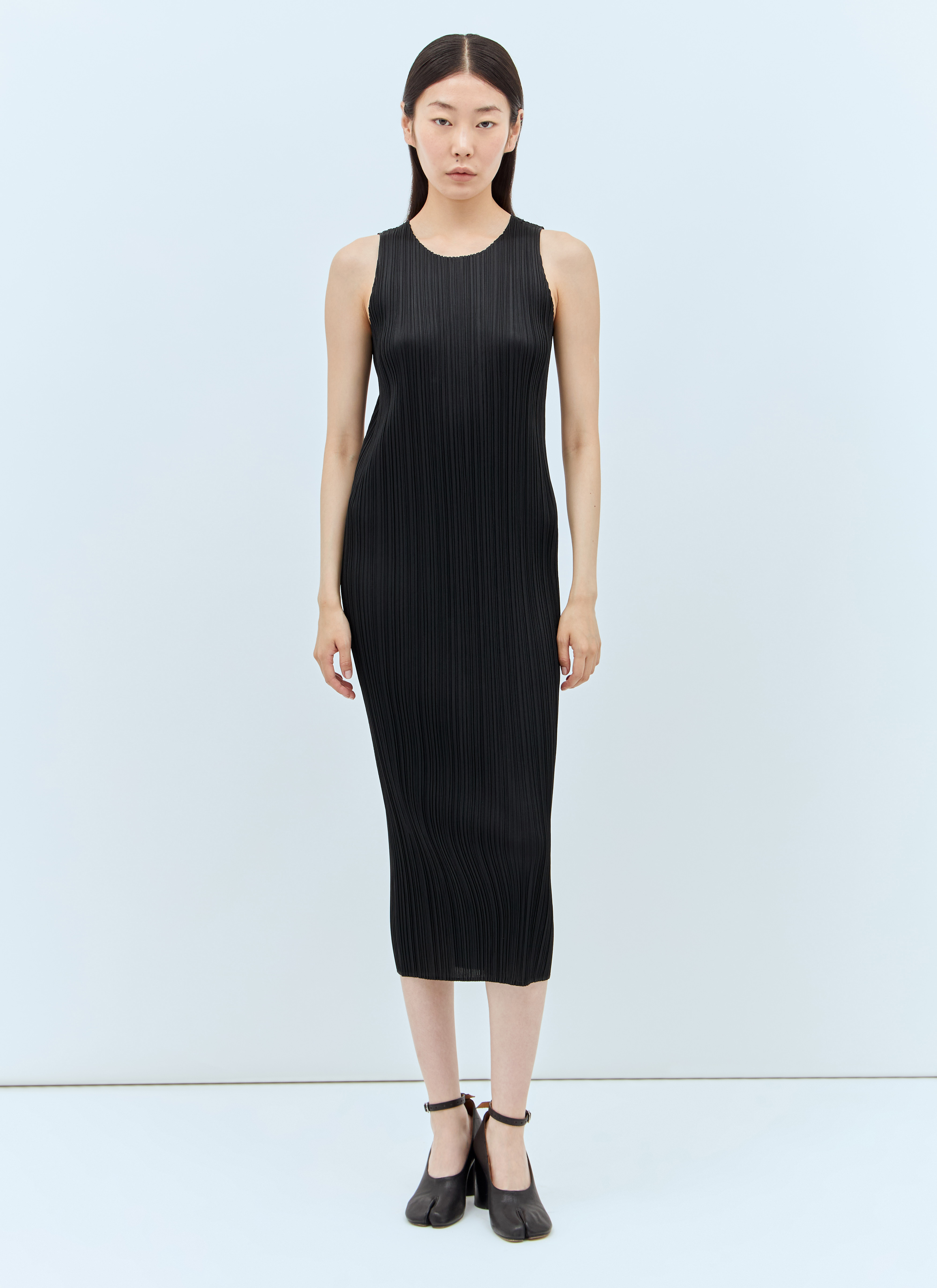 Pleats Please Issey Miyake Pleated Midi Dress en Black pour femme