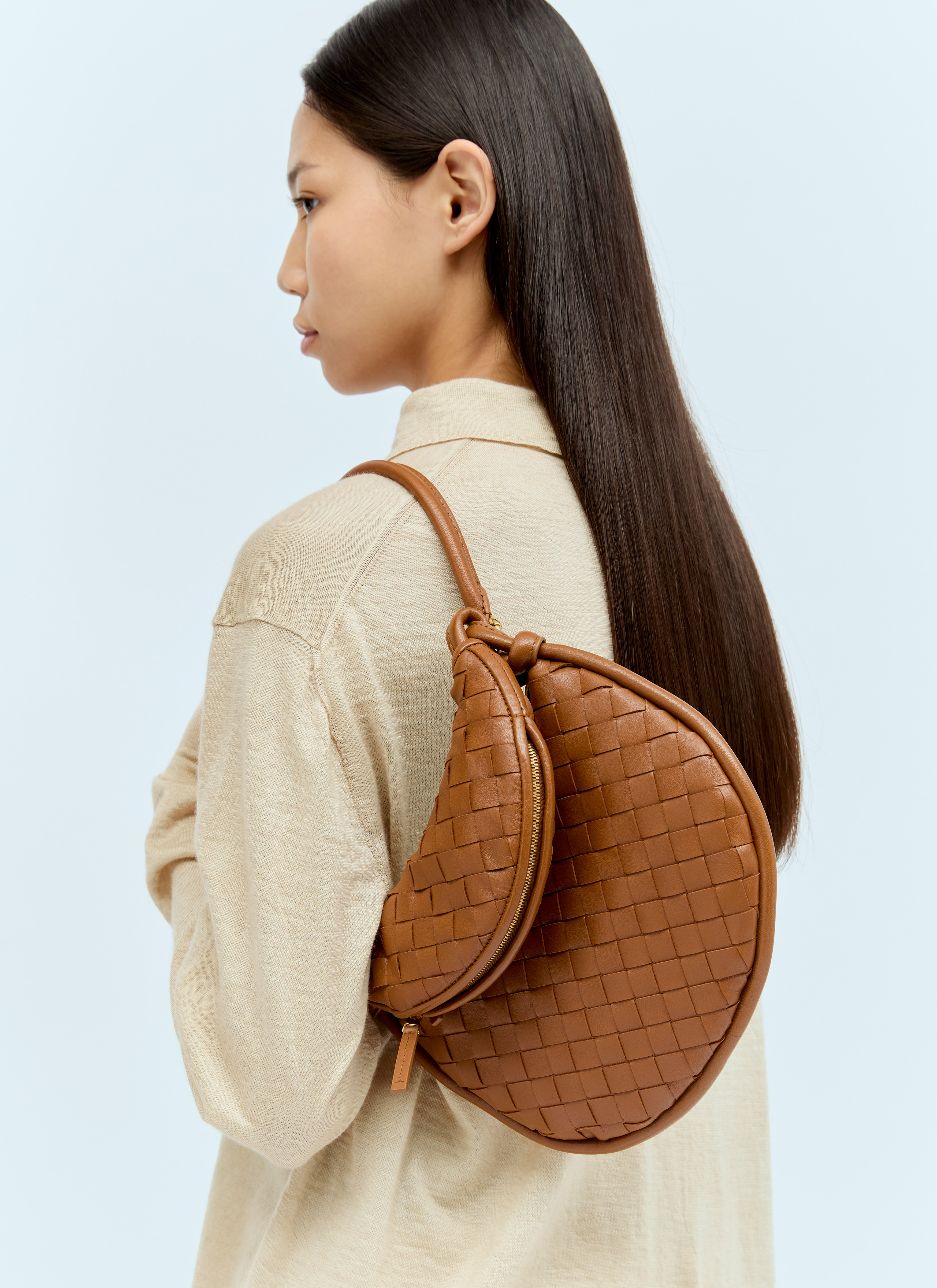 ショルダーバッグ・ポシェット BOTTEGA VENETA DARK BROWN MEDIUM GEMELLI SHOULDER BAG Bottega Veneta Women's' Gemelli Medium Shoulder Bag in Brown