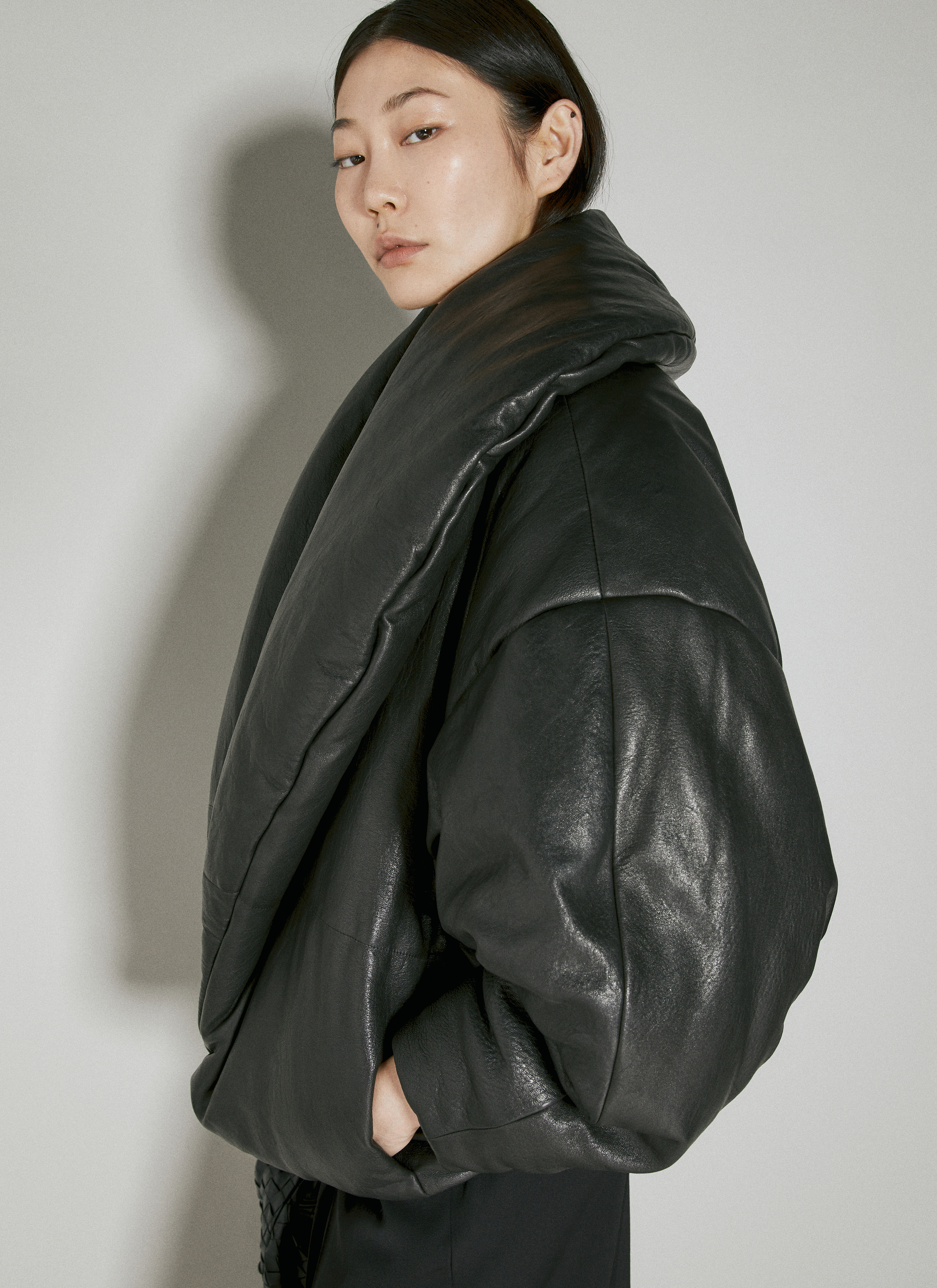 ジャケット Saint Laurent Cropped nylon jacket with padding Saint Laurent Oversized Cropped Bomber Jacket in Nylon