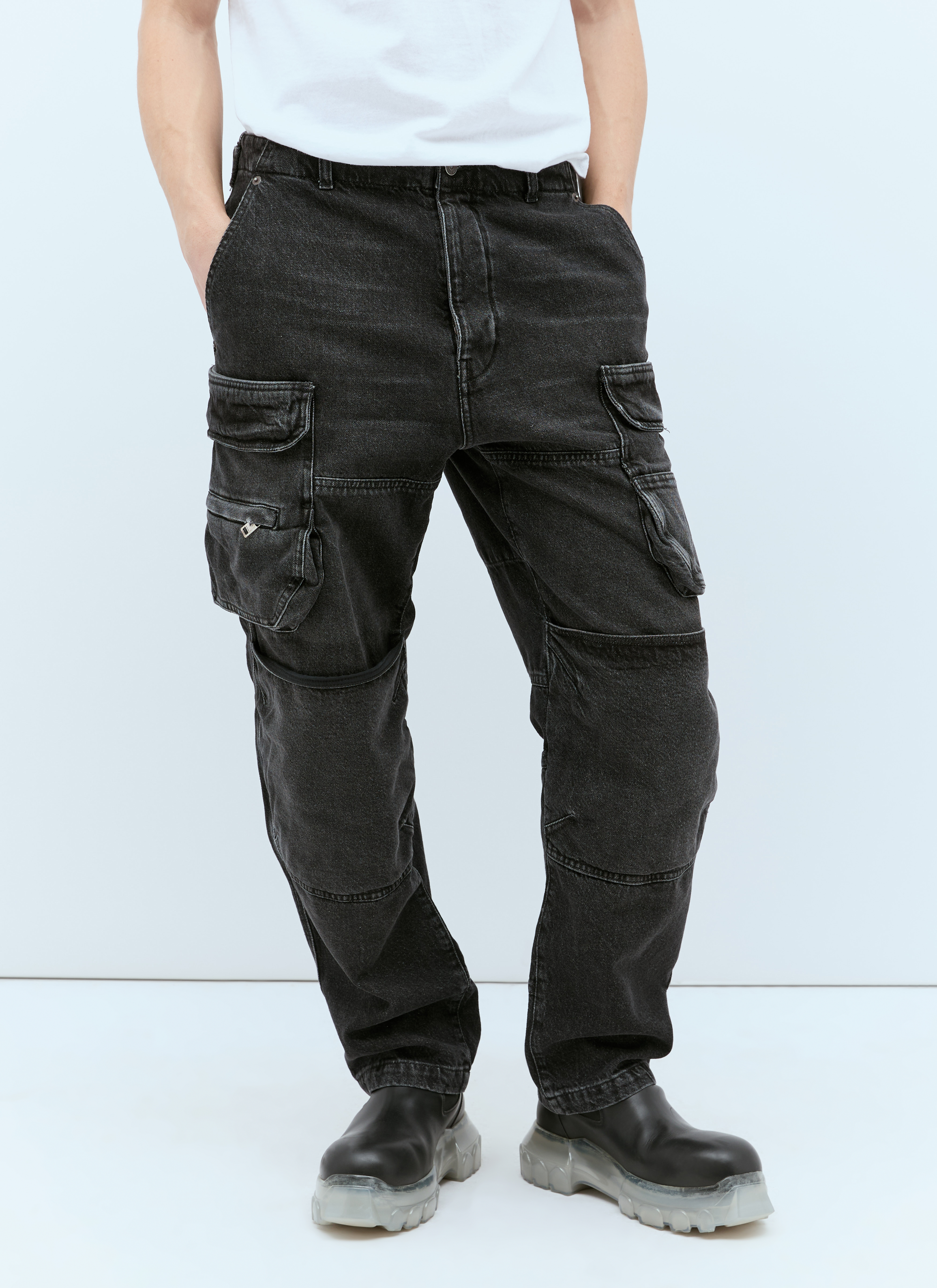 Diesel Men's' D-Fish-S Cargo Jeans in Black | LN-CC®