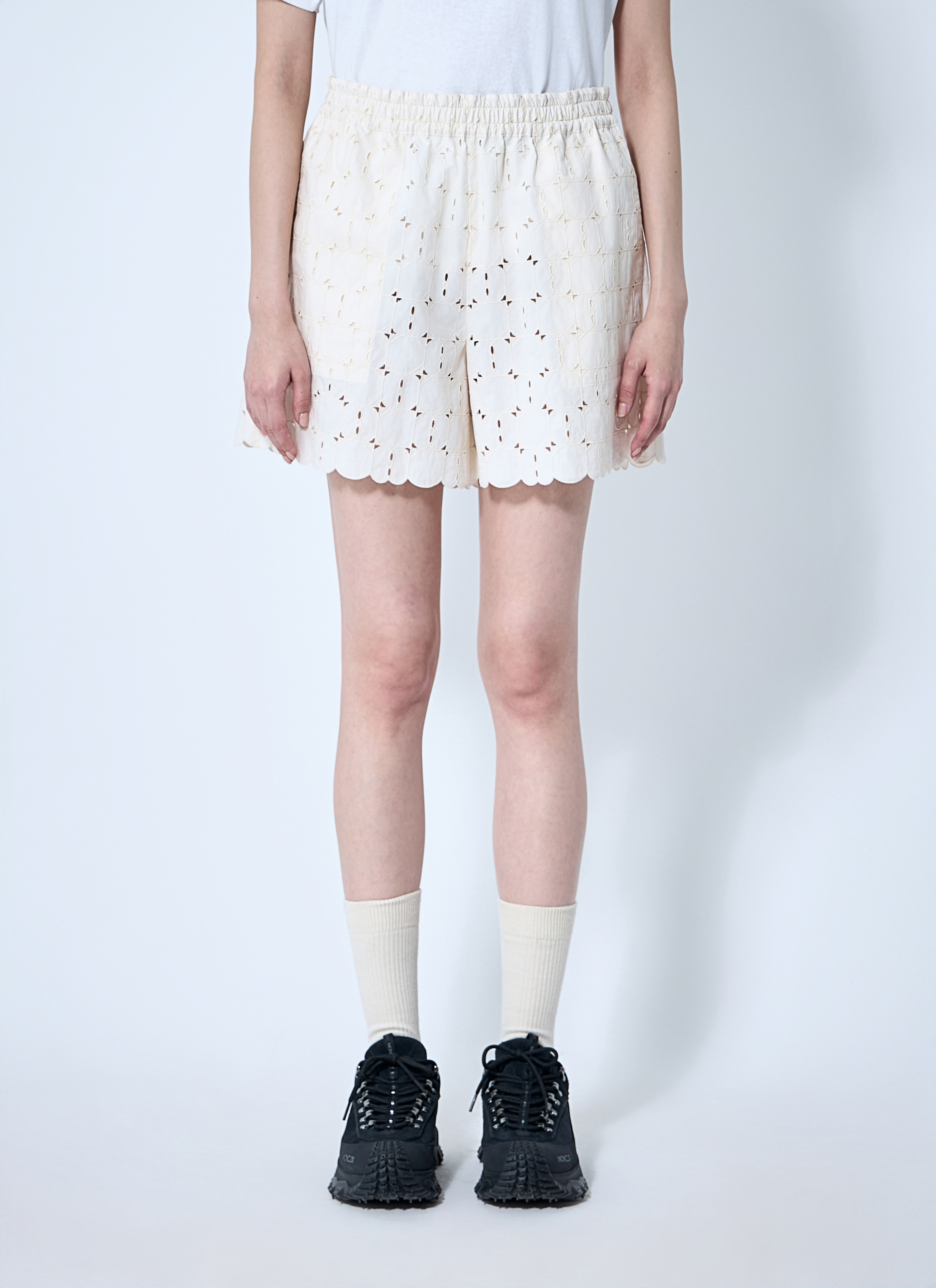 Moncler Women's Beige Logo Patch Shorts - Woman Shorts It - 40